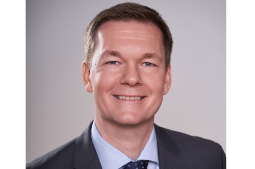 Portrait photo Prof. Stefan Scheiner